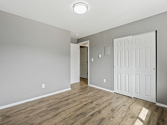 4th image of 4028 S Lawrence St E #G