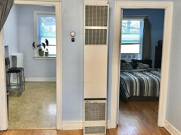3rd image of 3080 N Elston Ave APT 3