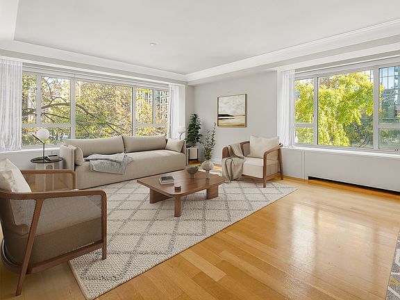 5th image of 200 E 66th St APT E202