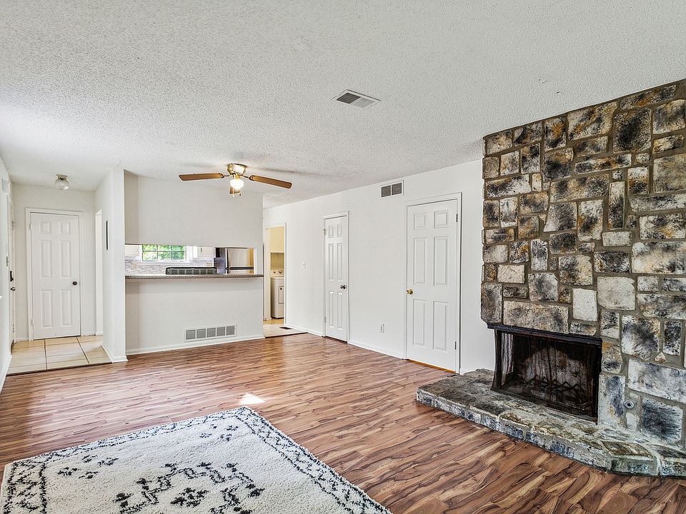 1st image of 1281 Creekside Ct SE