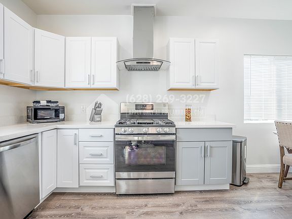 3rd image of 1090 65th St Unit A