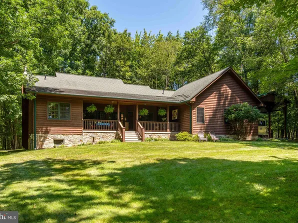 355 Markwood Dr, Oakland, MD 21550