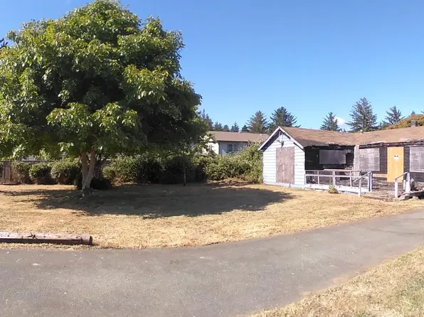 255 Maiden Ln, Crescent City, CA 95531