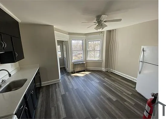 360 Elm Ave #C — Photo 8