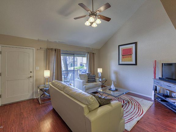 4th image of 3807 N 30th St Unit 3