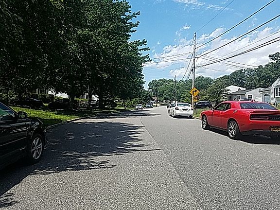 4th image of 209 Fruitwood Ln