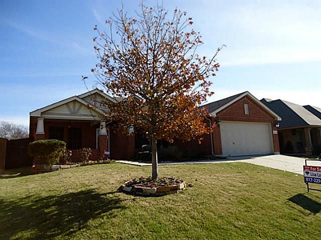 1st image of 1203 Fox Glen Trl