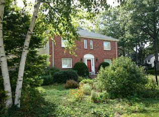 940 W Roxbury Pkwy, Brookline, MA 02467