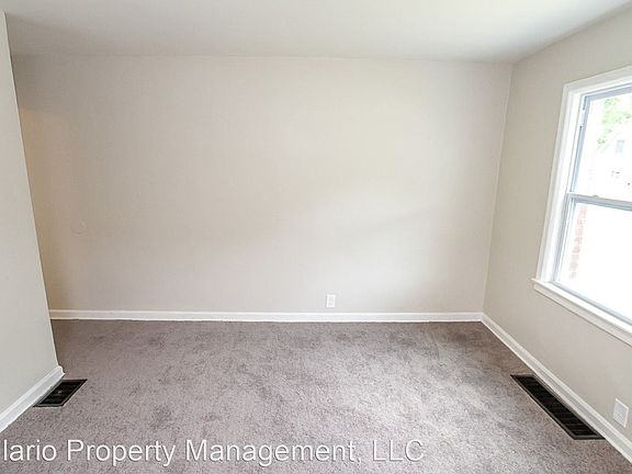 2nd image of 1306 Medford Ave