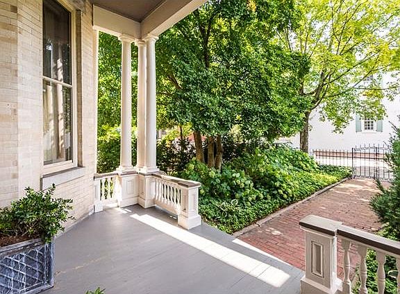3rd image of 1402 Park Ave