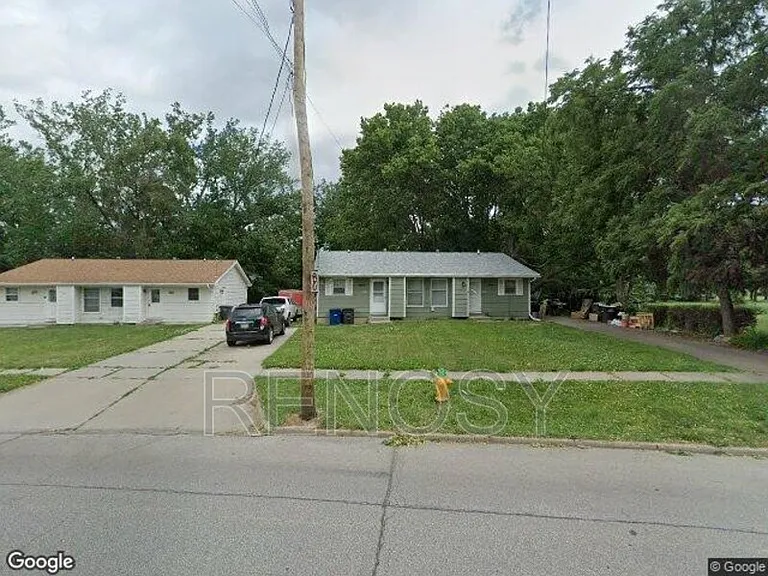 830 Hartford Ave — Photo 1