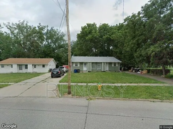830 Hartford Ave, Des Moines, IA 50315