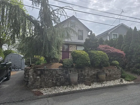 4 Montville Ave, Montville, NJ 07045