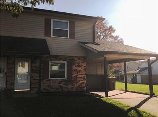 2864 Two Worlds Dr, Columbus, IN