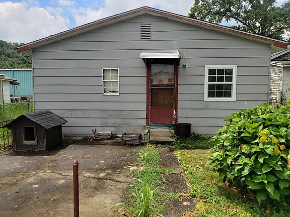 5th image of 510 Pelham St