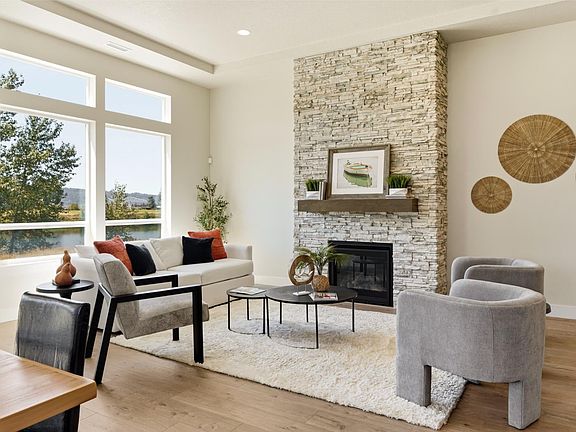7th image of this home
