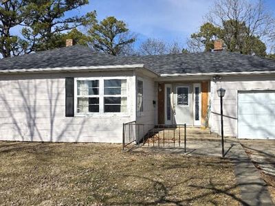 1007 Sunset Dr, Macon, MO, 63552