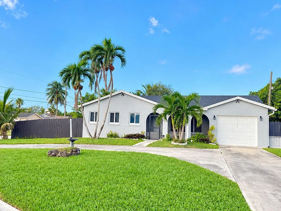 22199 SW 59th Ave