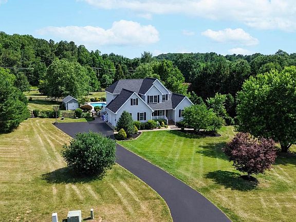 4th image of 8999 Orchard Dr