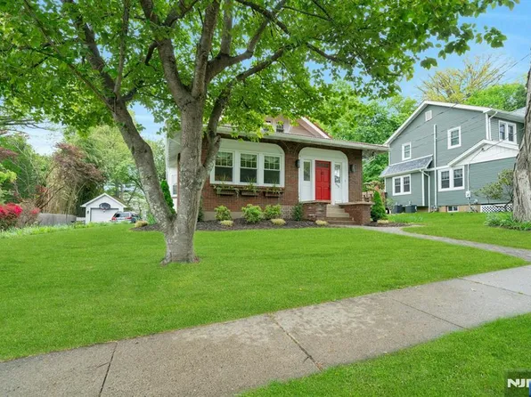 354 Liberty Ave, Hillsdale, NJ 07642