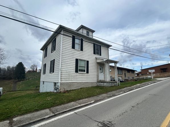 19 Main St, New Salem, PA 15468