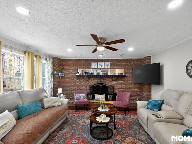 13648 Spinning Wheel Dr — Photo 5