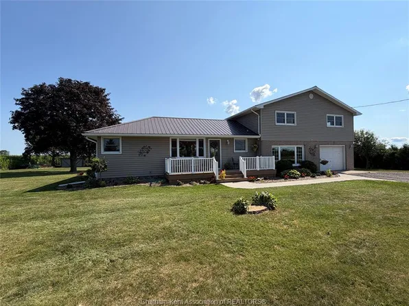 24261 Degeest Rd, Chatham Kent, ON N7M 5J2