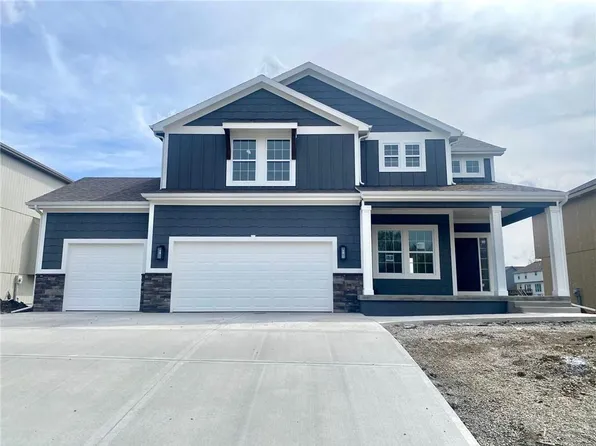 4711 NE 105th St, Kansas City, MO 64156