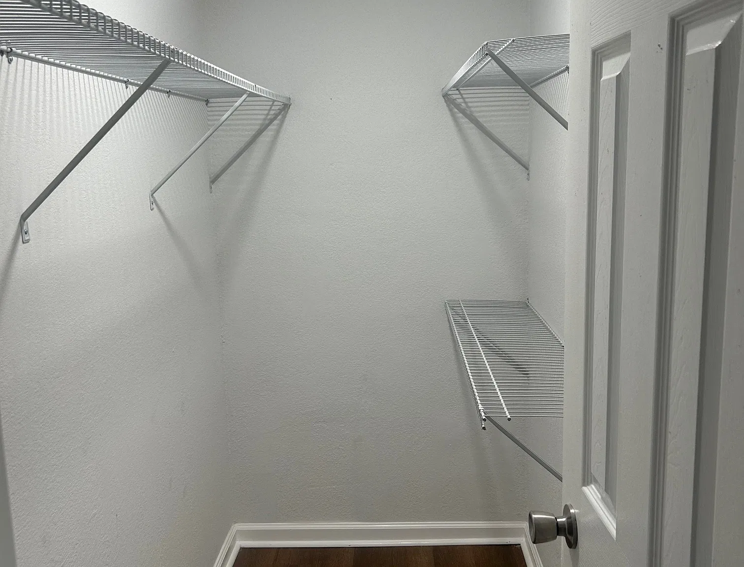 3 bed, 1400 sqft, $2,000 — Photo 4