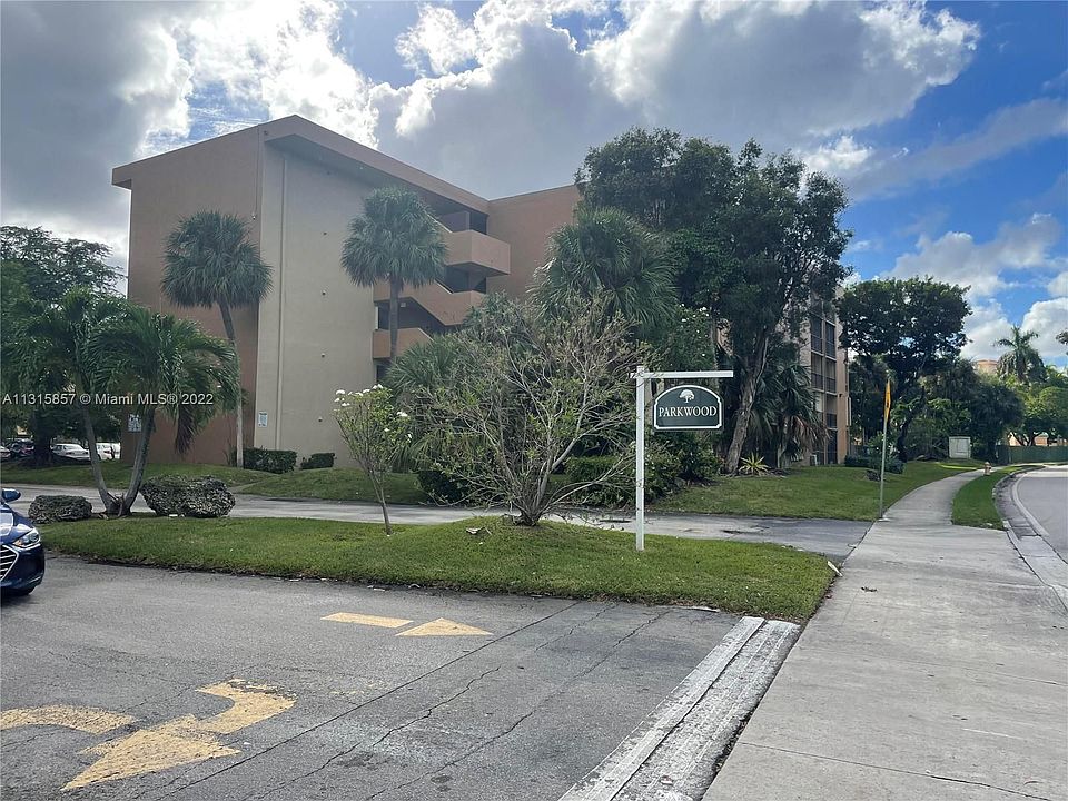 1st image of 9150 Fontainebleau Blvd APT 409