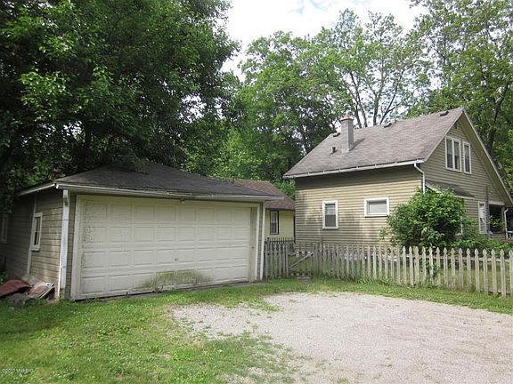 4th image of 730 Dayton Ave