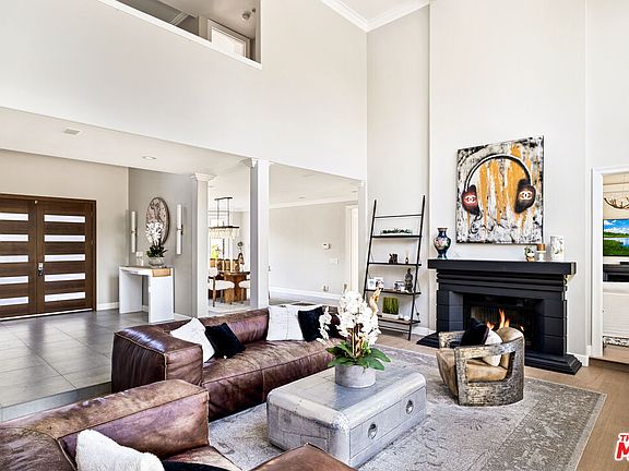 5th image of 5325 Collingwood Cir
