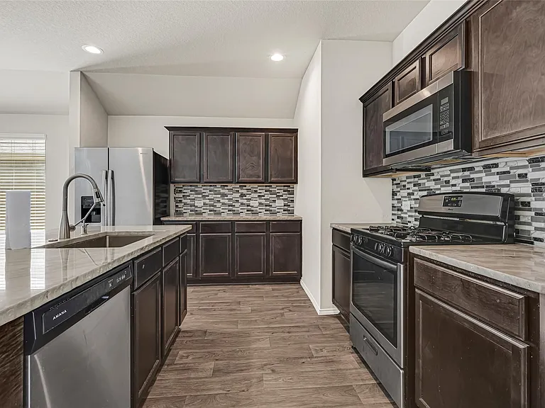 20855 Olive Leaf St — Photo 8