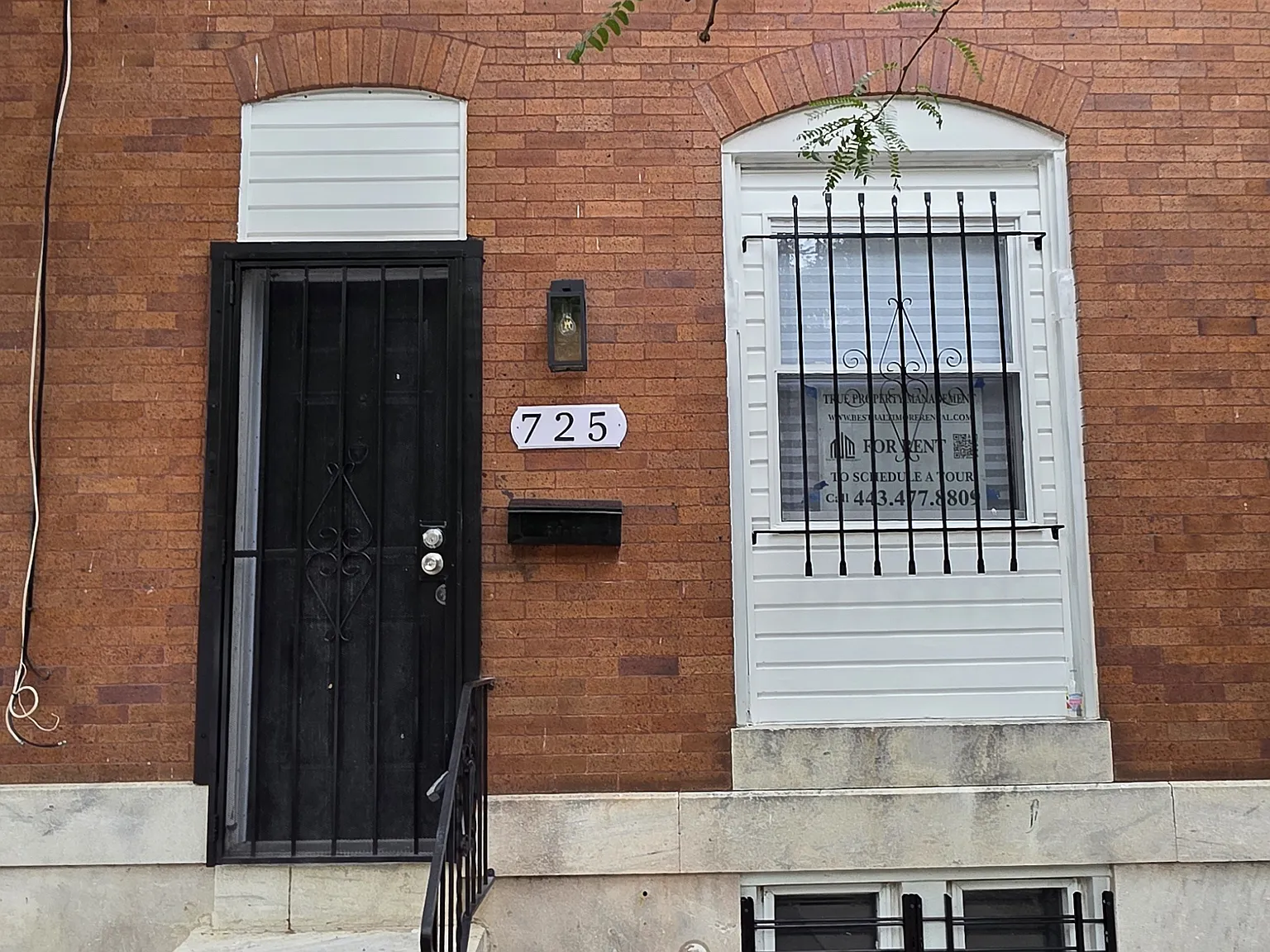 725 N Milton Ave — Photo 2