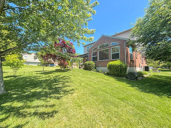 2nd image of 11575 Bunker Hill Ct