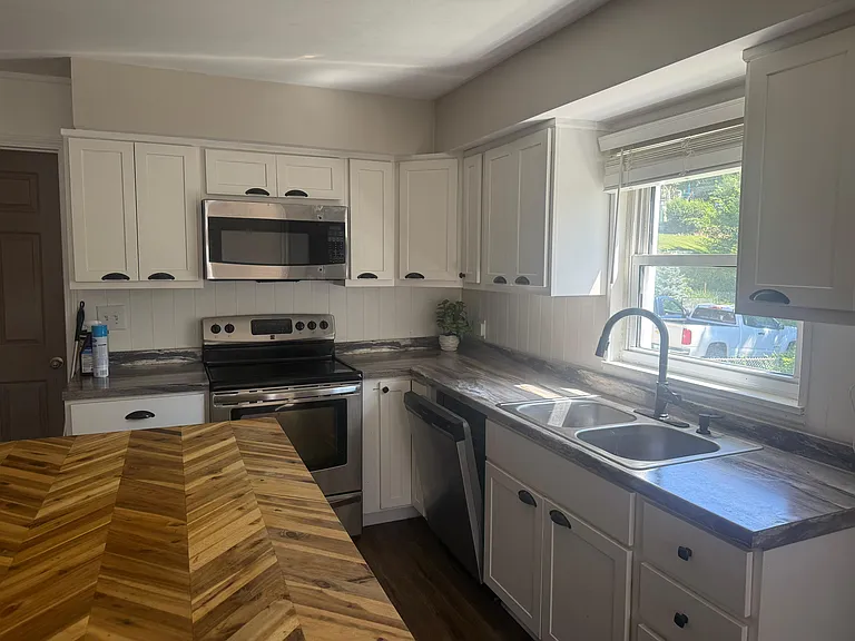 35 Parker Rd — Photo 9