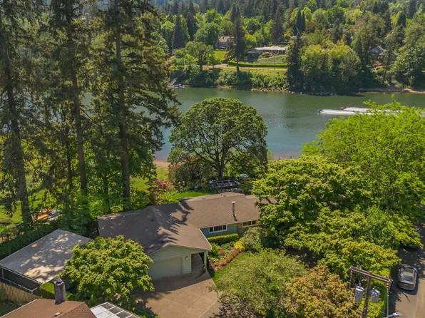 1250 SE River Forest Ln, Milwaukie, OR 97267