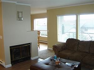 4th image of 1701 SE 9th Ave #1