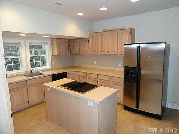 4th image of 3824 Matthews Mint Hill Rd