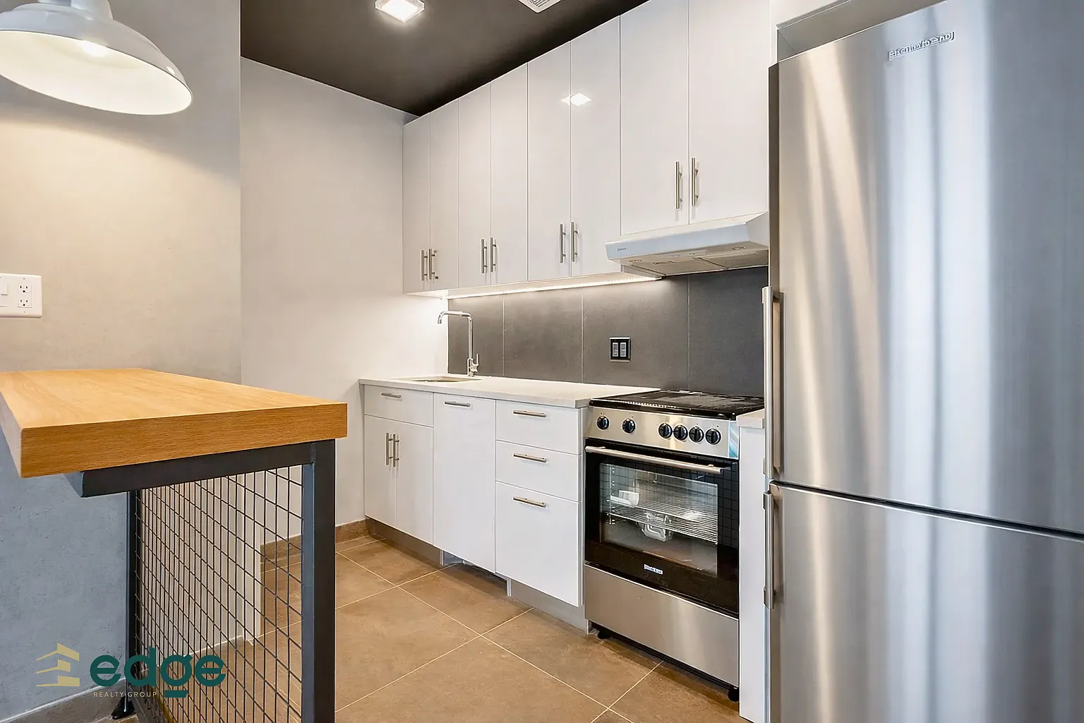 28 Wilson Avenue — Photo 3