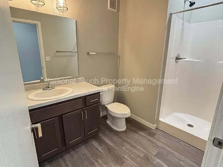 600 8th St S #302 — Photo 3