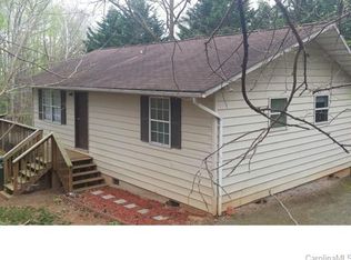 618 7th Ave SW, Hickory, NC 28602