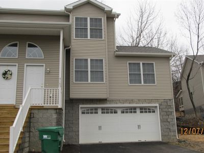 4165 Wood Hills Dr, Erie, PA, 16510