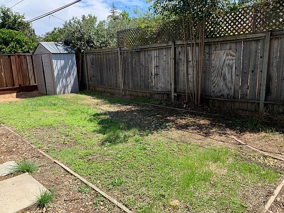 2nd image of 924 W Hacienda Ave