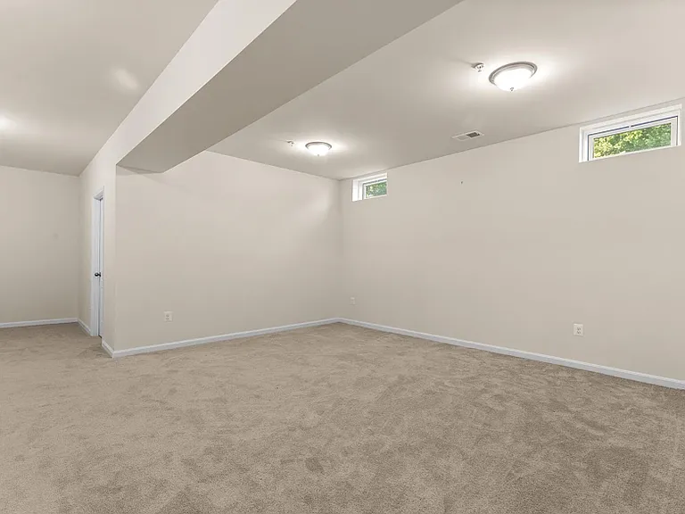 9309 Blanchard Dr — Photo 9