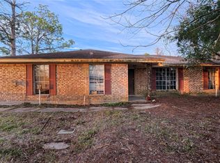 748 County Road 296d, Alvin, TX 77511