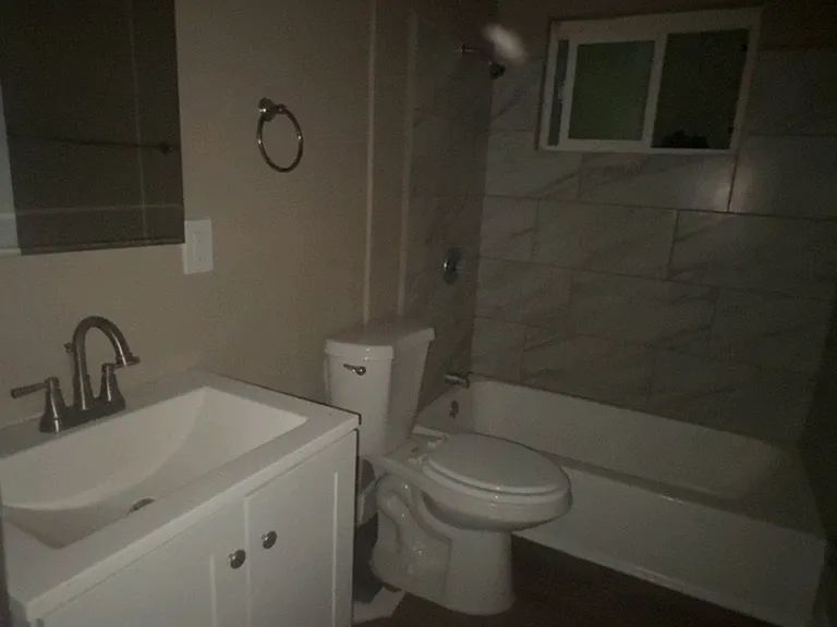 334 R St — Photo 3