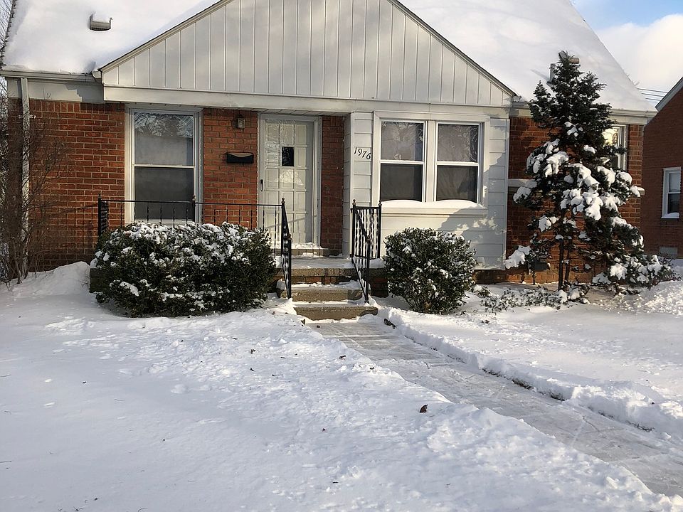 1st image of 1976 Ellwood Ave