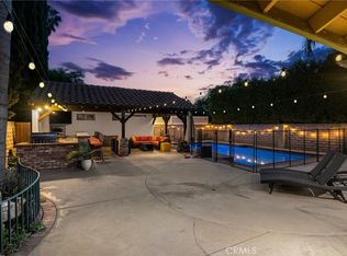 7255 De Celis Pl, Van Nuys, CA 91406