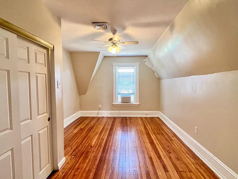 928 N 63rd St #1 — Photo 8